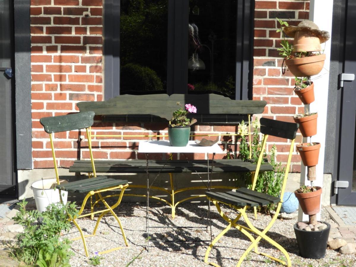 Ferienwohnung Rossenhof Weesby Buitenkant foto