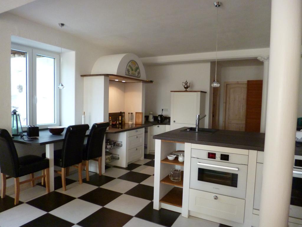 Ferienwohnung Rossenhof Weesby Buitenkant foto